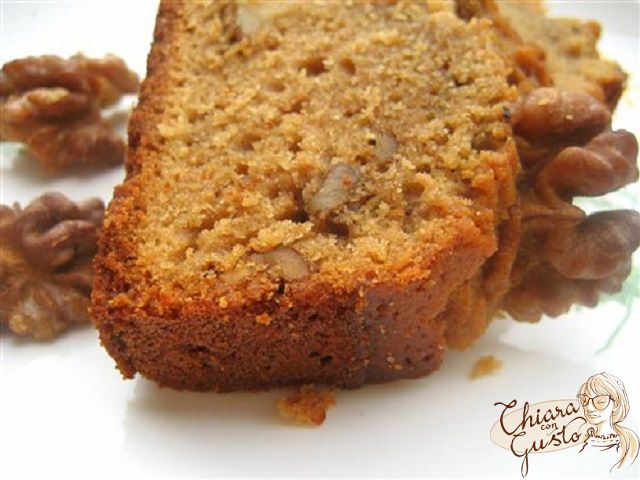 b_0_0_0_10_images_ciambellone_alle_noci.jpg