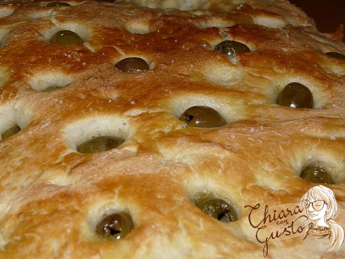 b_0_0_0_10_images_focaccia_olive.jpg