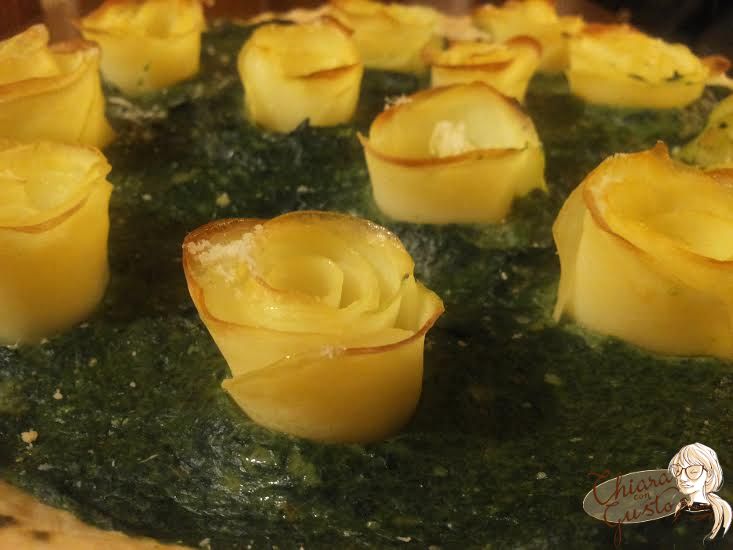 b_0_0_0_10_images_torta_salata_fiori_di_patate_2.jpeg